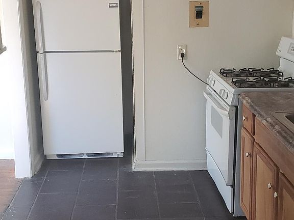 2nd image of 1501 Carter St