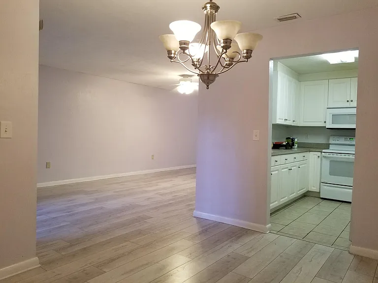 501 SW 75th St #H2 — Photo 10
