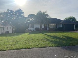 3399 N Sunrose Path #8-2, Beverly Hills, FL 34465
