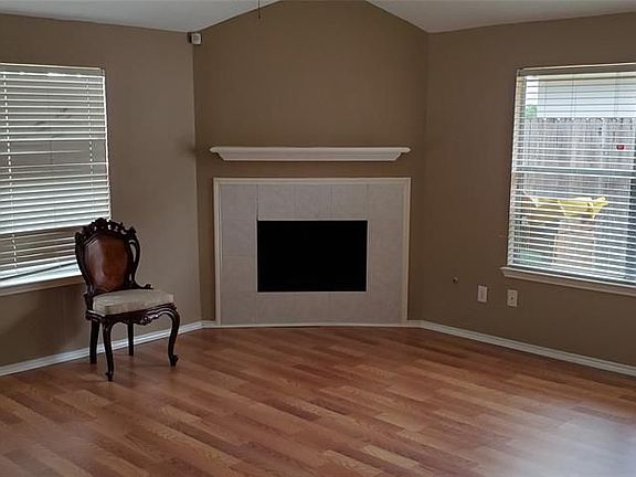 3rd image of 4126 Custer Creek Dr