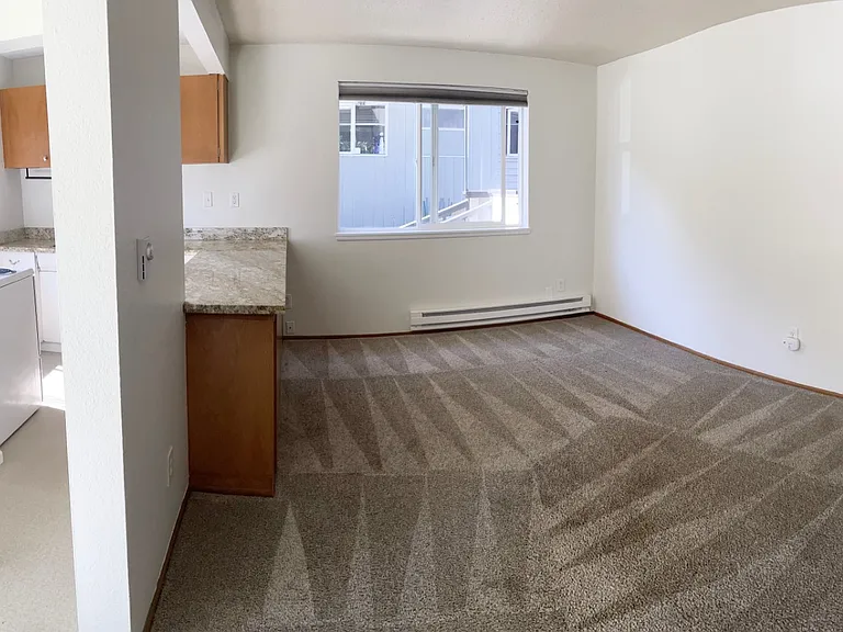 407 N D St #C — Photo 8