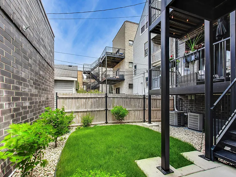 3740 N Clifton Ave #2 — Photo 21