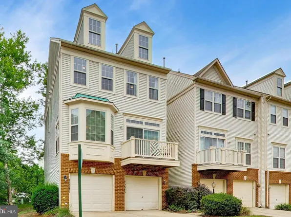 46383 Pryor Sq, Sterling, VA 20165