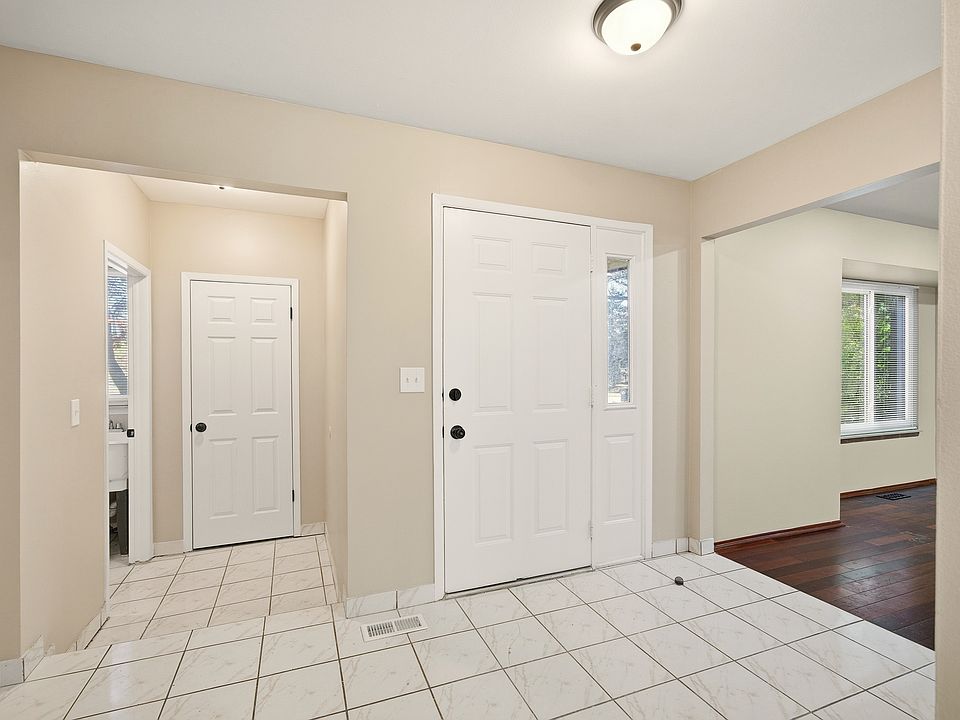 1st image of 37741 Lancaster Dr