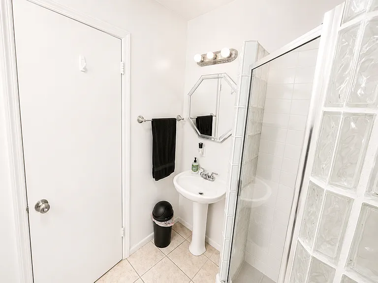 5223 E Falls View Dr — Photo 13