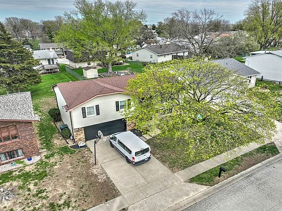 2nd image of 4668 White Oak Ln