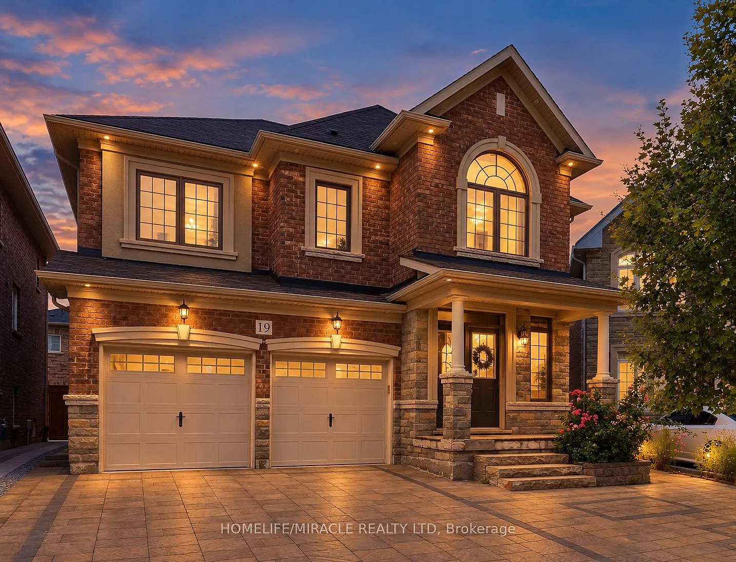 4 bed, $3,800 — Photo 1