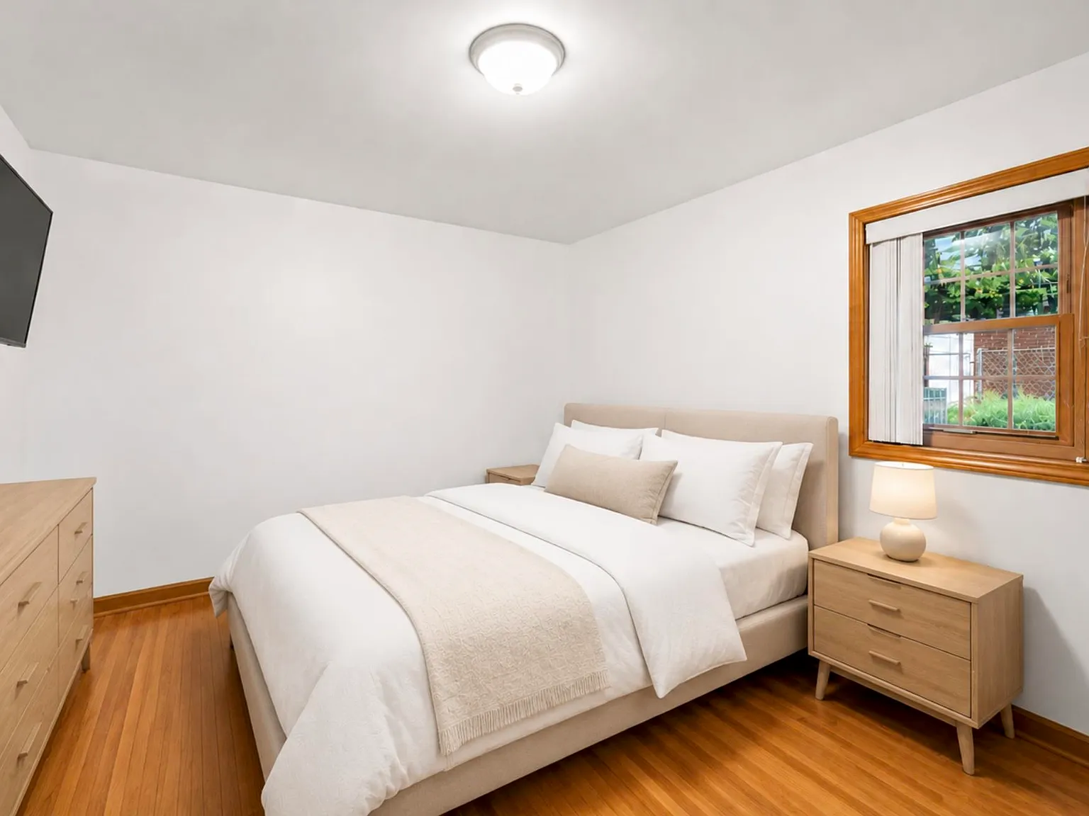 1 bed, 1.0 bath, 600 sqft, $1,600 — Photo 4