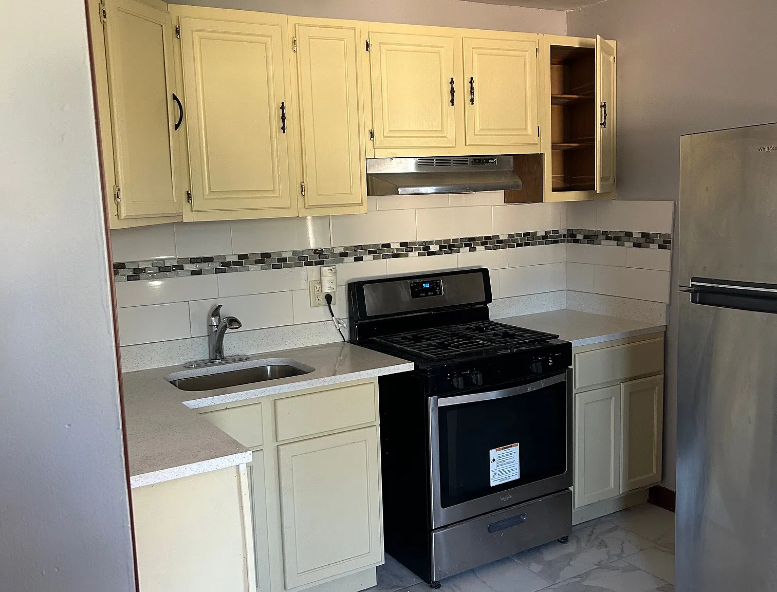 2 bed, $1,150 — Photo 1
