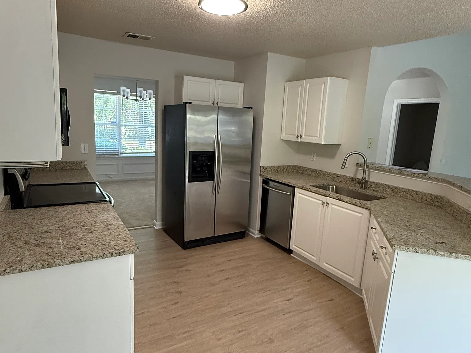 105 Sandy Ln — Photo 4