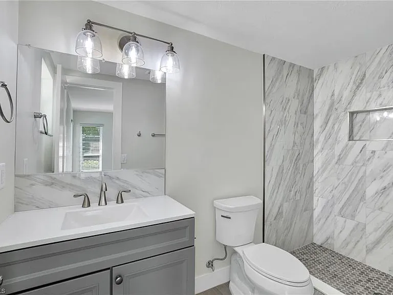 265 Georgetown Blvd #60 — Photo 13