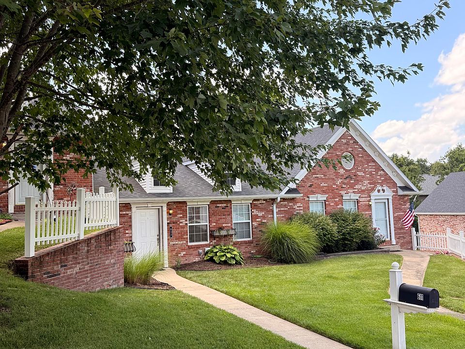 1st image of 611 Buckskin Dr