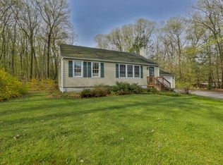 54 Massachusetts Ave, Harvard, MA 01451