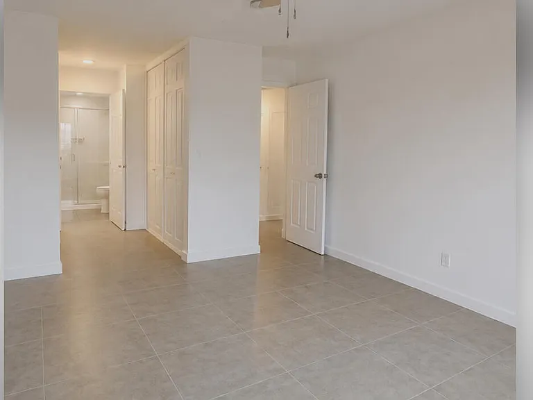 3740 Inverrary Dr #3G — Photo 11