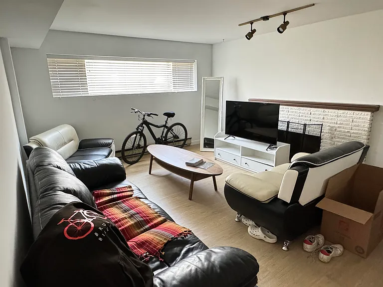 6568 Georgia St — Photo 6