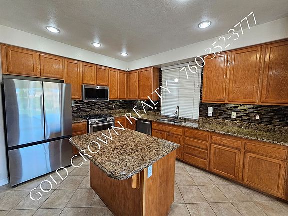 3rd image of 599 Yucca St
