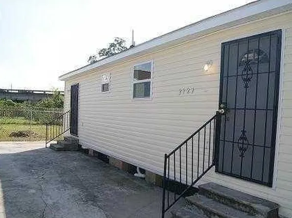 3127 Arts St, New Orleans, LA 70122