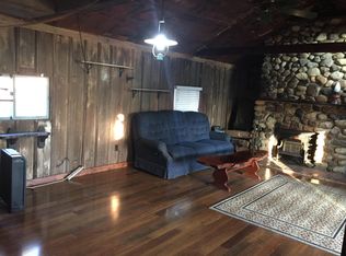 11N041 Gale St, Elgin, IL 60123