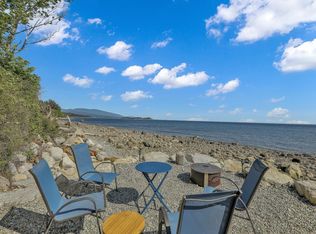 7811 Redrooffs Rd, Sunshine Coast, BC V0N 1Y1
