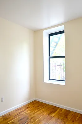 Rented by CITY SKYLINE REALTY INC | media 15