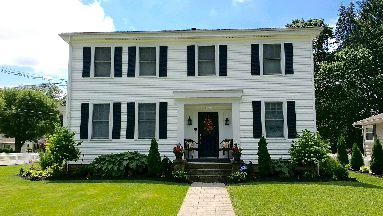 121 S Edison Dr photo 1