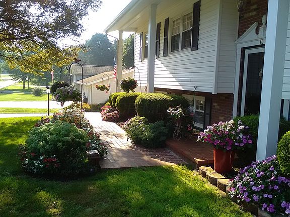 2nd image of 10 Winney Dr