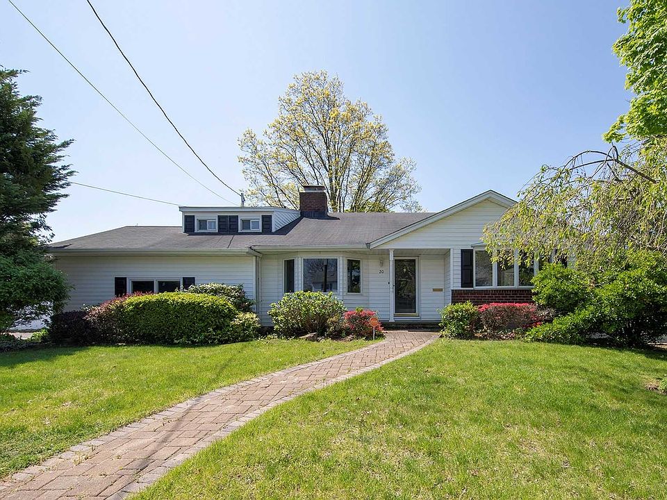 1st image of 20 Bayview St W