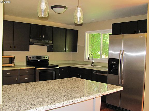 4th image of 18793 Conifer Dr