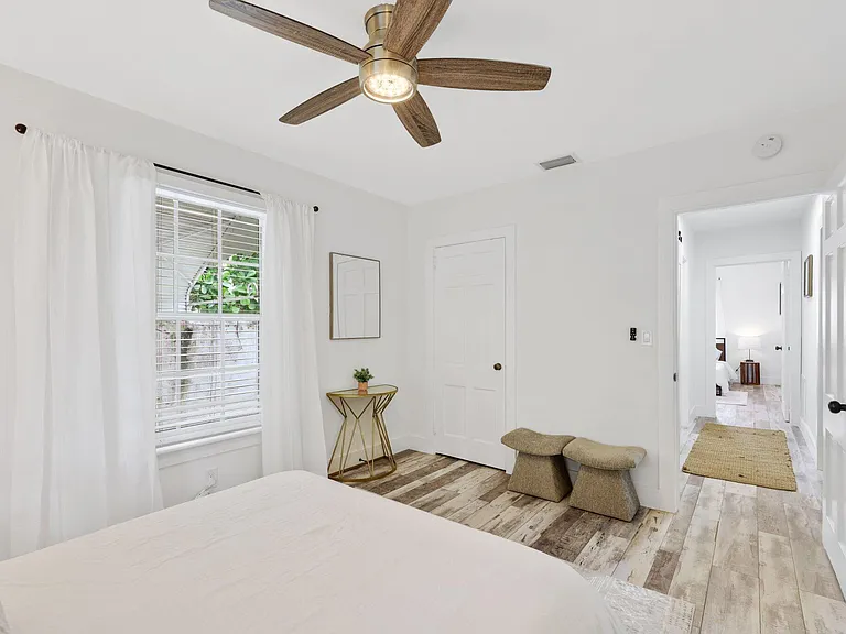 744 Sunset Rd — Photo 10