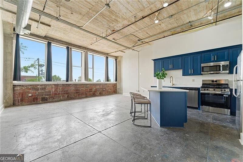 1st image of 505 Whitehall St SW APT 301