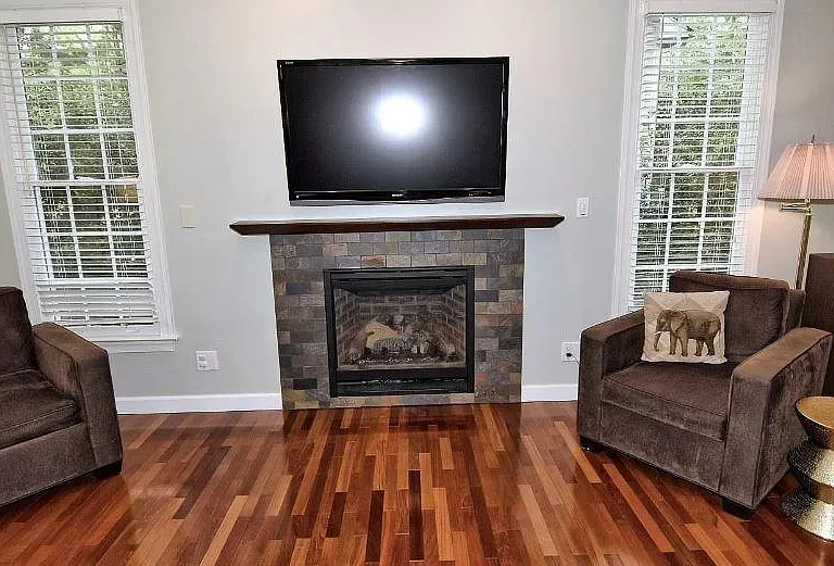 305 Caraway Ln — Photo 7