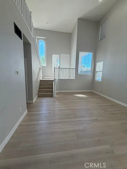 4 bed, 2470 sqft, $3,800 — Photo 2