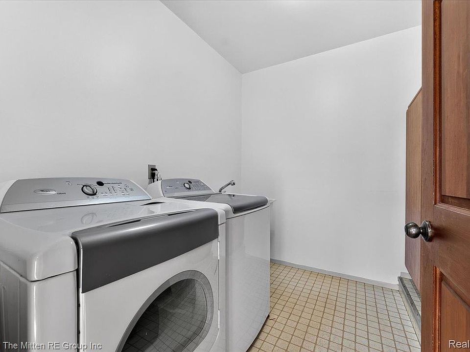 1198 Concord Ct, photo 15