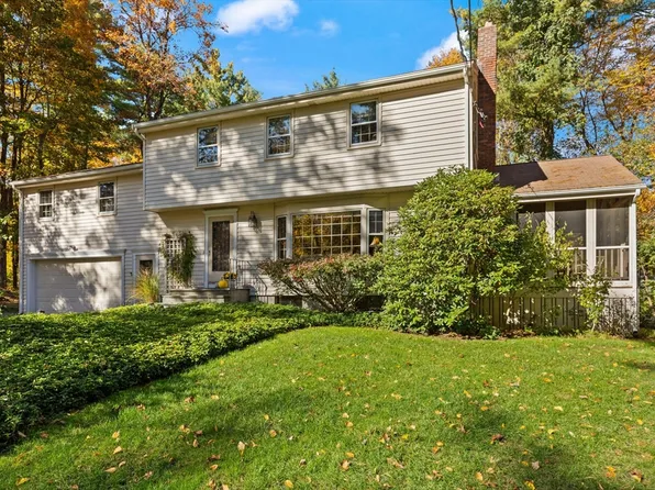 16 Blacksmith Dr, Sudbury, MA 01776