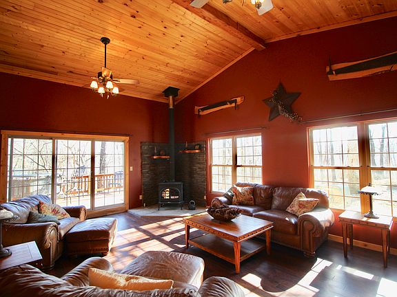3rd image of 21870 Woodland Meadows Ln