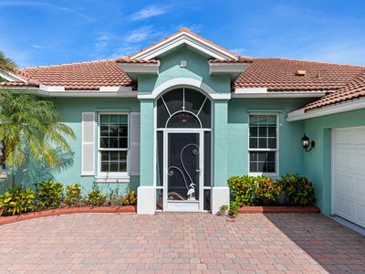 427 NW Dover Court, Port Saint Lucie, FL, 34983