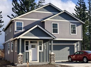 94 Shahala Dr, Cascade Locks, OR 97014