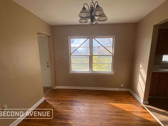 4th image of 46 Patricia Ln