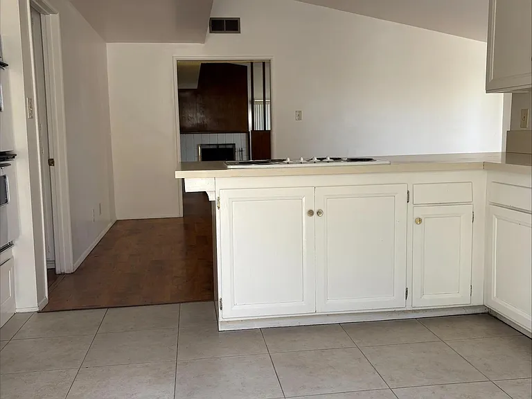 1205 W Cassidy St — Photo 10