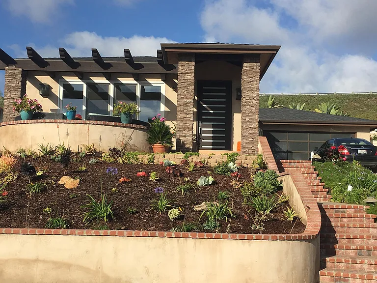 668 Marsolan Ave — Photo 2