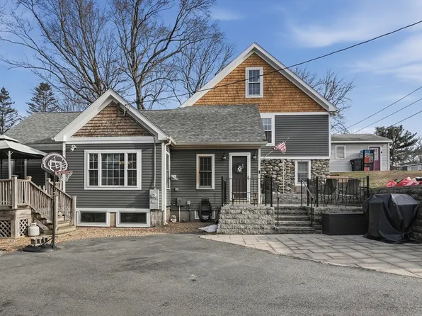 25 Upton St, Millbury, MA 01527