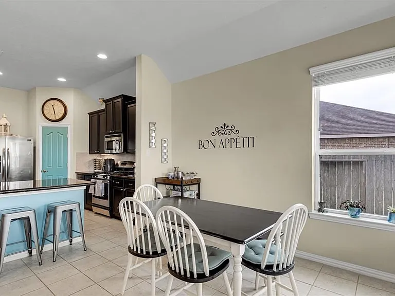 3058 Winterberry Ln — Photo 11