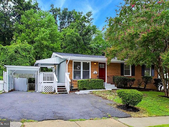 3rd image of 611 Quarry Ave