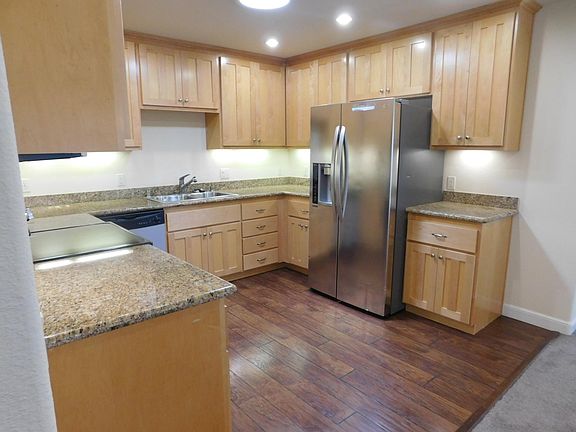 3rd image of 110 Avenue Portola #4