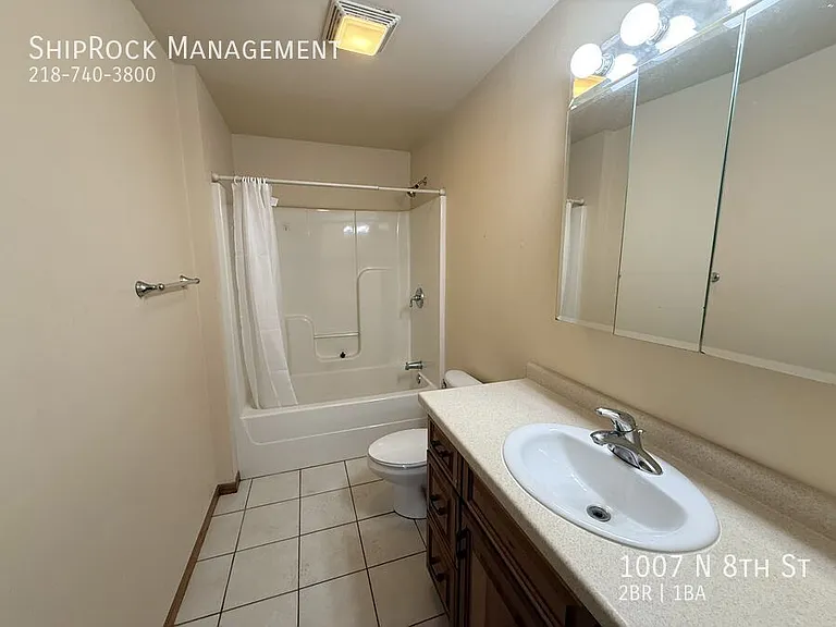 1007 N 8th St — Photo 12