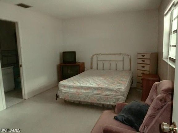 4th image of 3814 Washington Ave