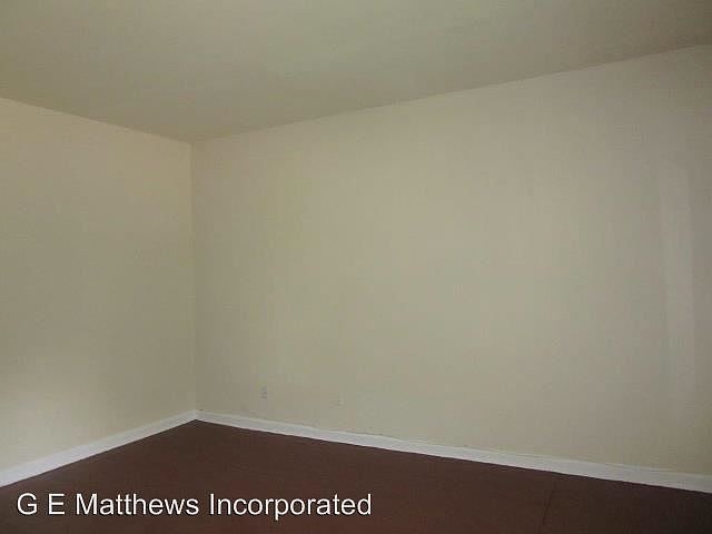 2nd image of 615 Gilliam St
