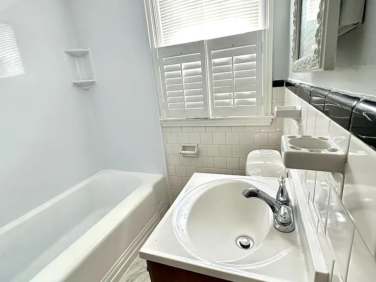 8318 Loch Raven Blvd — Photo 21
