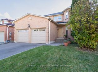 5580 Millbrook Ln, Mississauga, ON L5M3X9