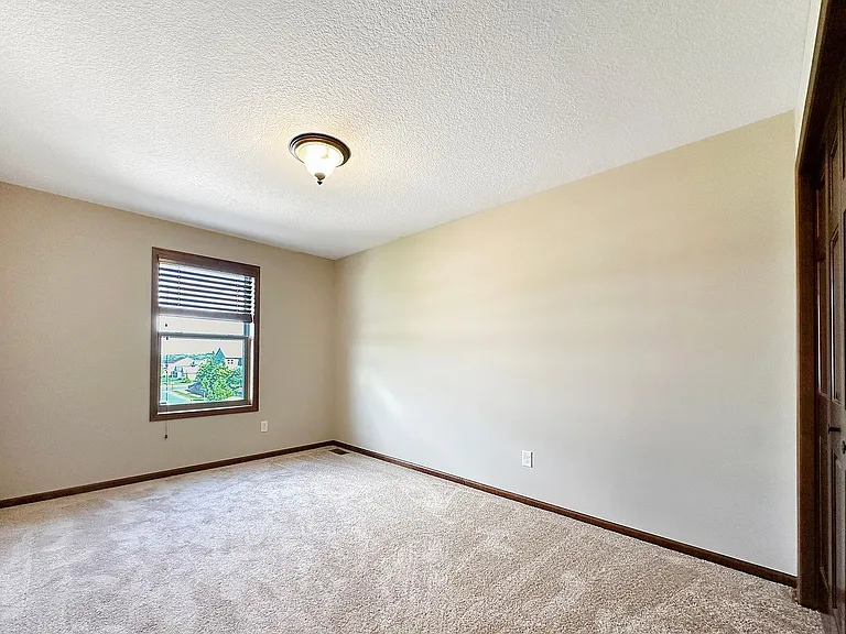 9496 Declaration Dr — Photo 11